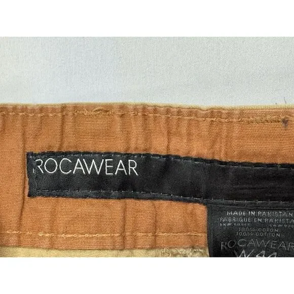 Rocawear Men's Relaxed Fit Straight Leg Khaki Pants -Size 44x31.5 - Picture 6 of 7